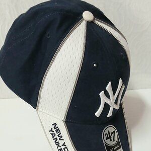 NEW YORK YANKEES BASEBALL CAP~Twin's Enterprise~Genuine Merch~Hook/Loop